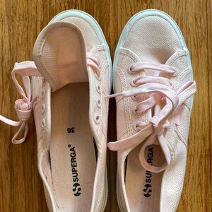 Superga 2750 Cotu Classic, Size 36, Pale Pink. NWOT.